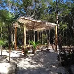 Tooj Cheel Lodge Tulum