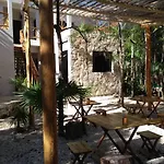 Tooj Cheel Lodge Tulum